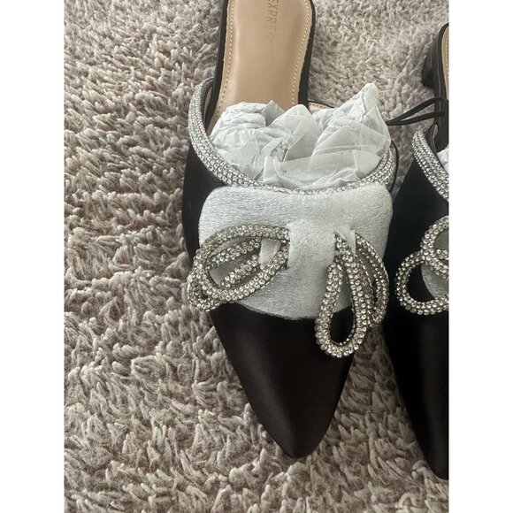 Express Women’s Black Mules Flat  with Bow Detail Size 6 New - Picture 7 of 14